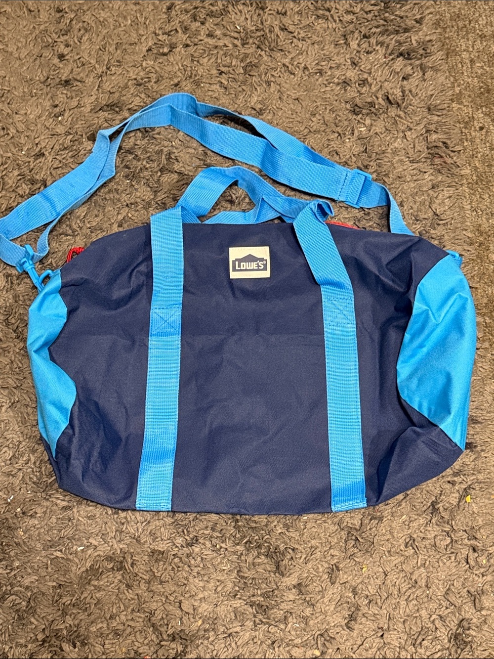 NWOT Lowes duffle bag